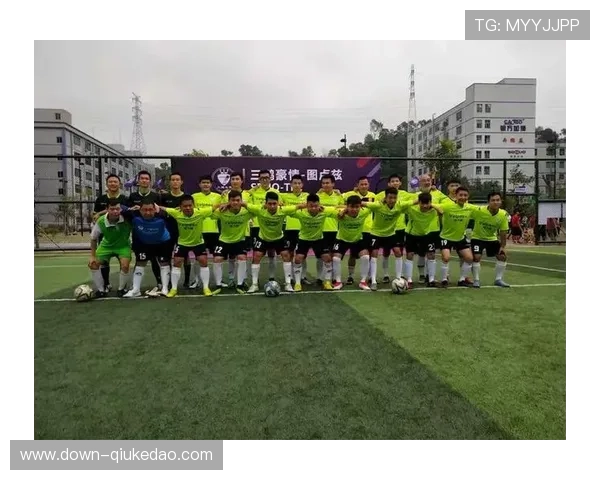 法甲俱乐部联合学校推广足球，社区参与度提升